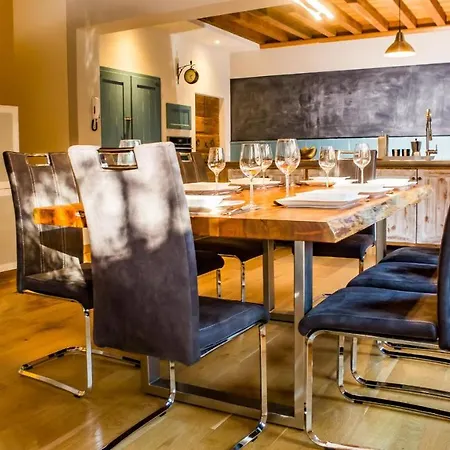 Luxusvilla Mit Traumhafter Dachterrasse *