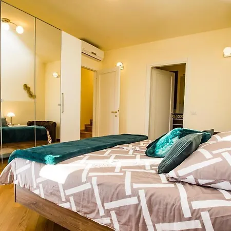 Luxusvilla Mit Traumhafter Dachterrasse Ferienhaus Gardone Riviera